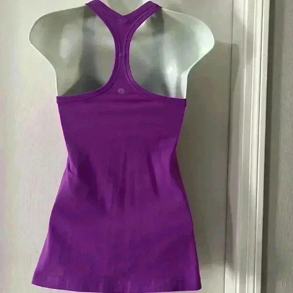 Lululemon tank top - Picture 2 of 5